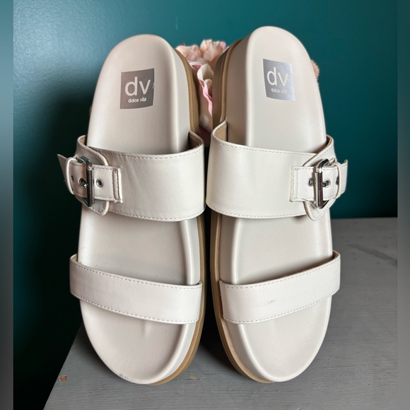 DV Dolce Vitta Stylish White Cream Slide Sandals with Double Straps - Picture 1 of 6